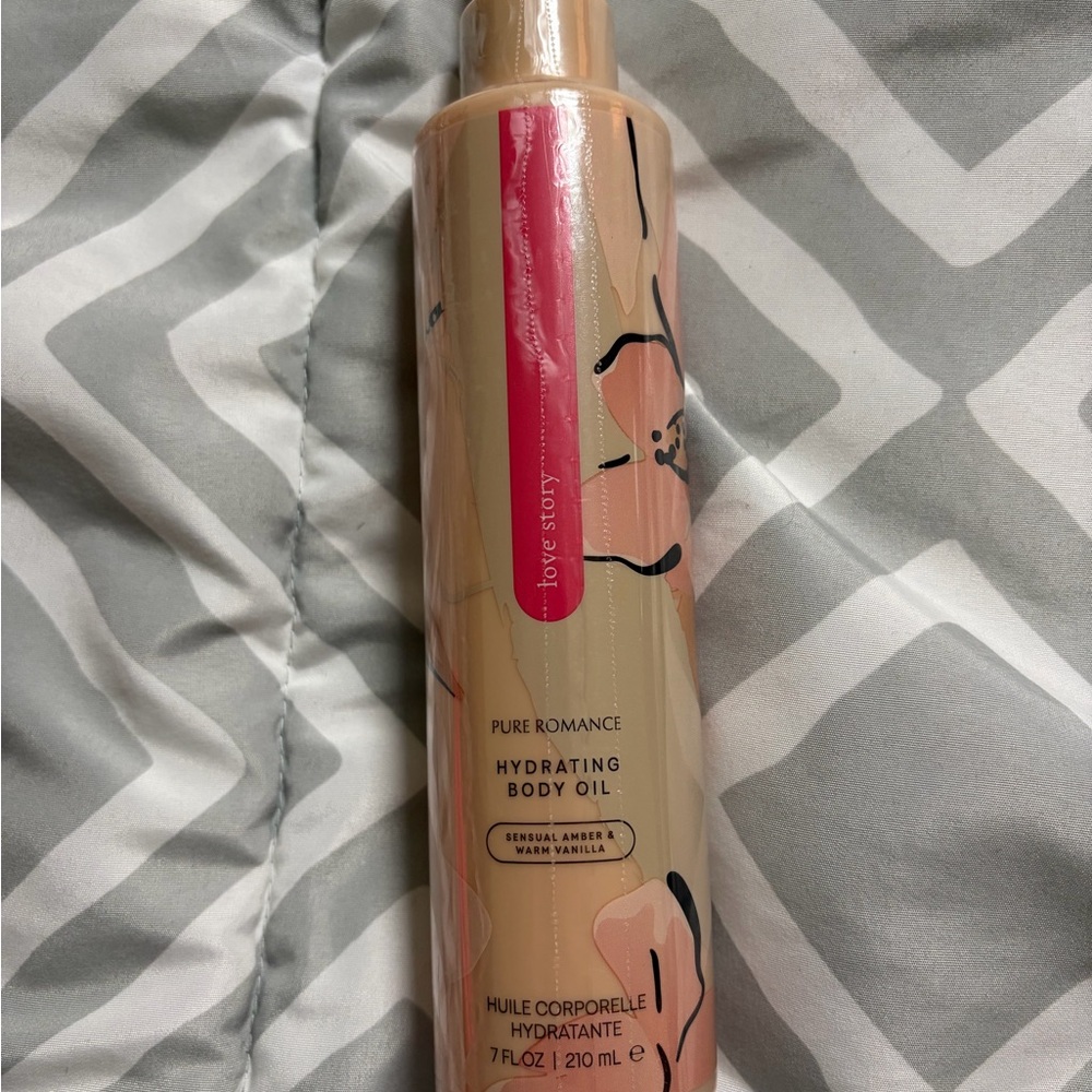 Pure Romance Love Story Body Oil - Pink and Cream